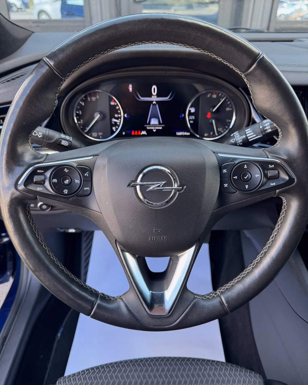 Opel Insignia фото 10
