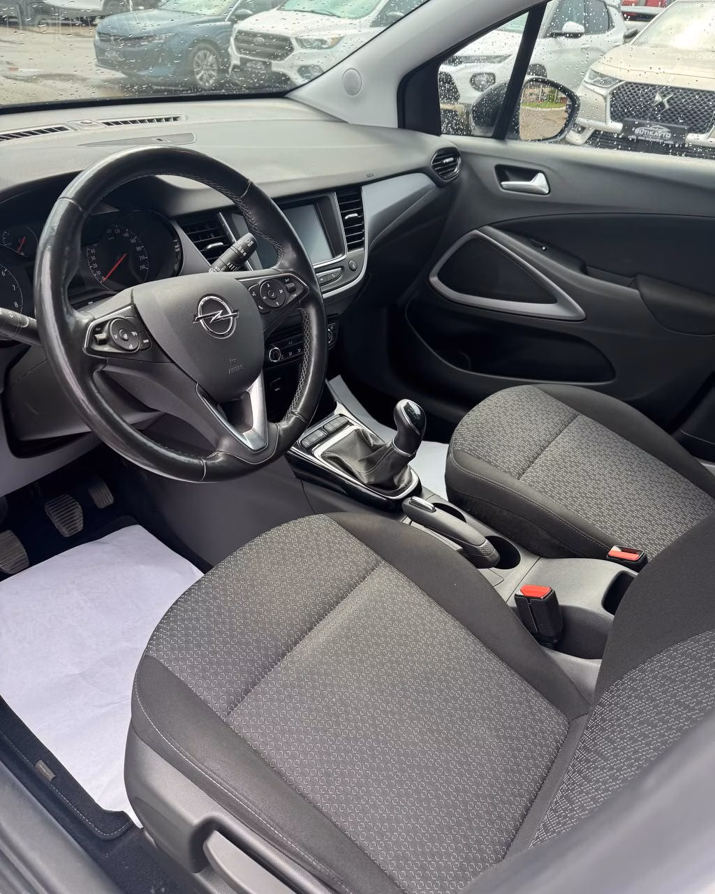 Opel Crossland X фото 10