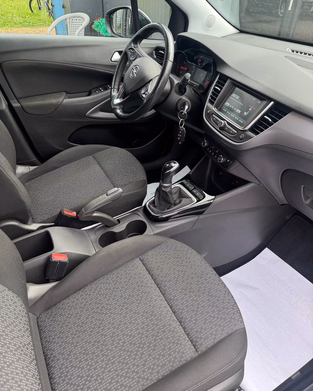Opel Crossland X фото 14