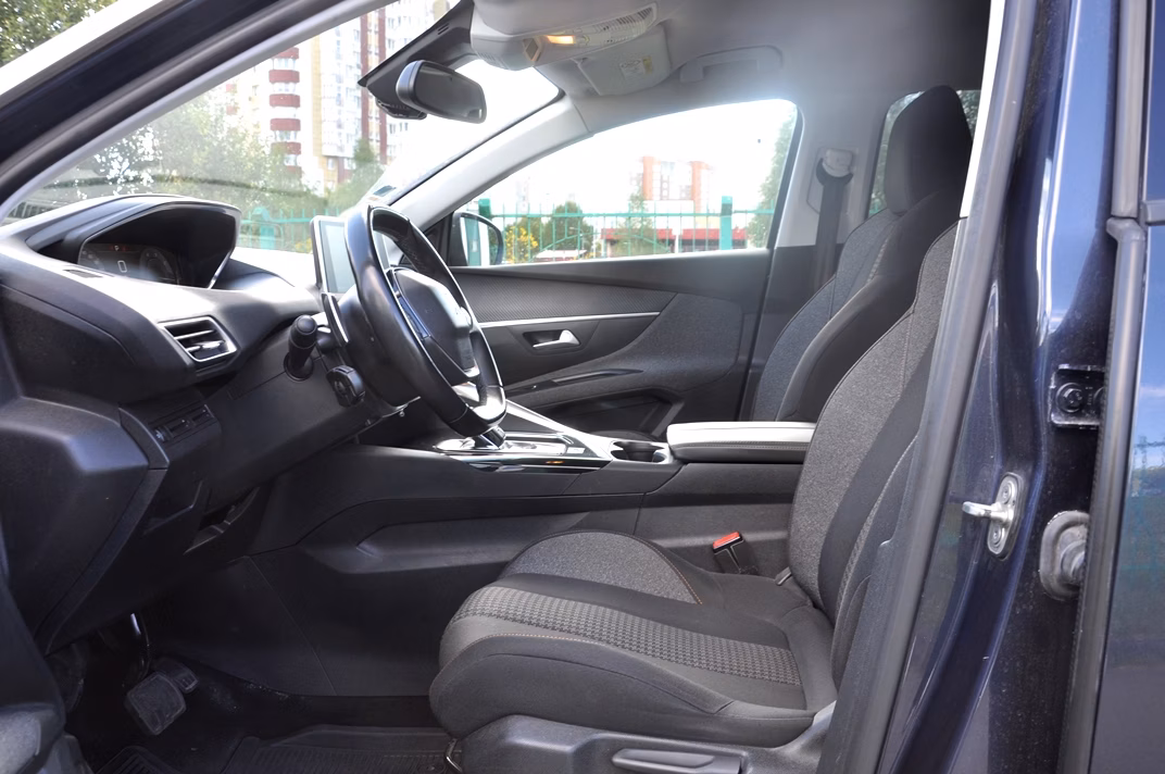 Peugeot 5008 фото 8