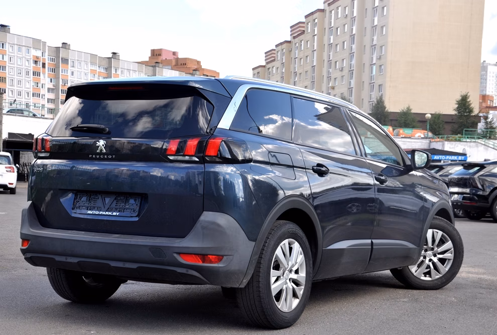 Peugeot 5008 фото 6