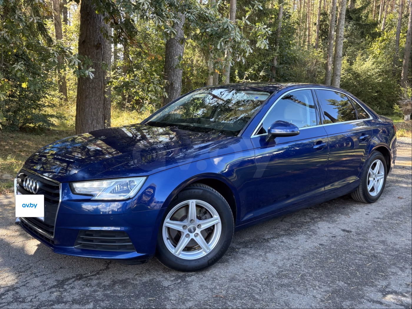 Audi A4 фото 7