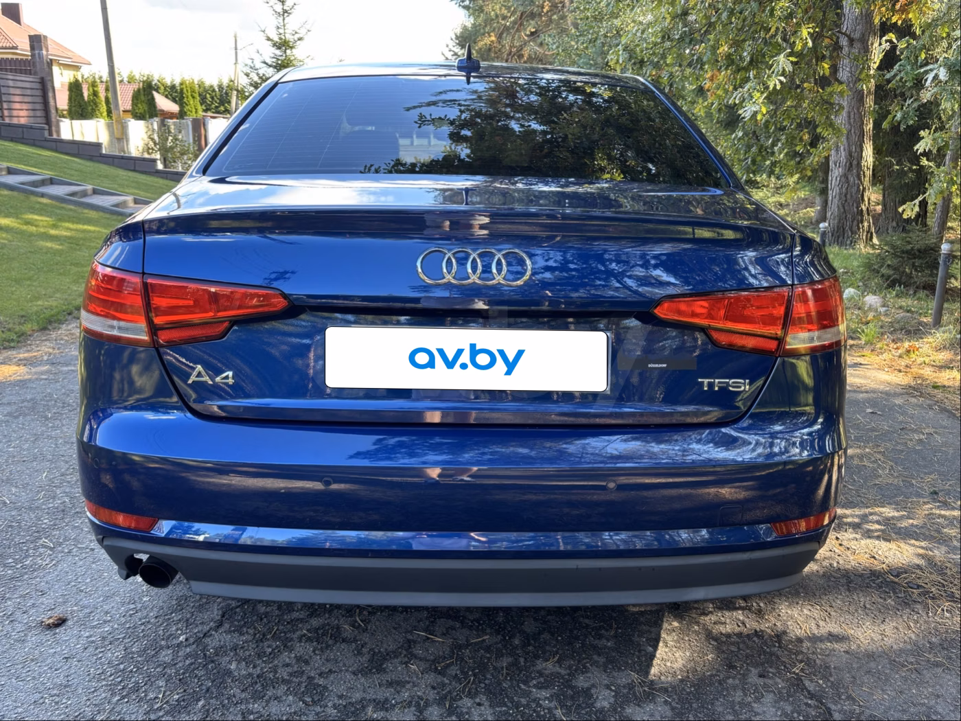 Audi A4 фото 5