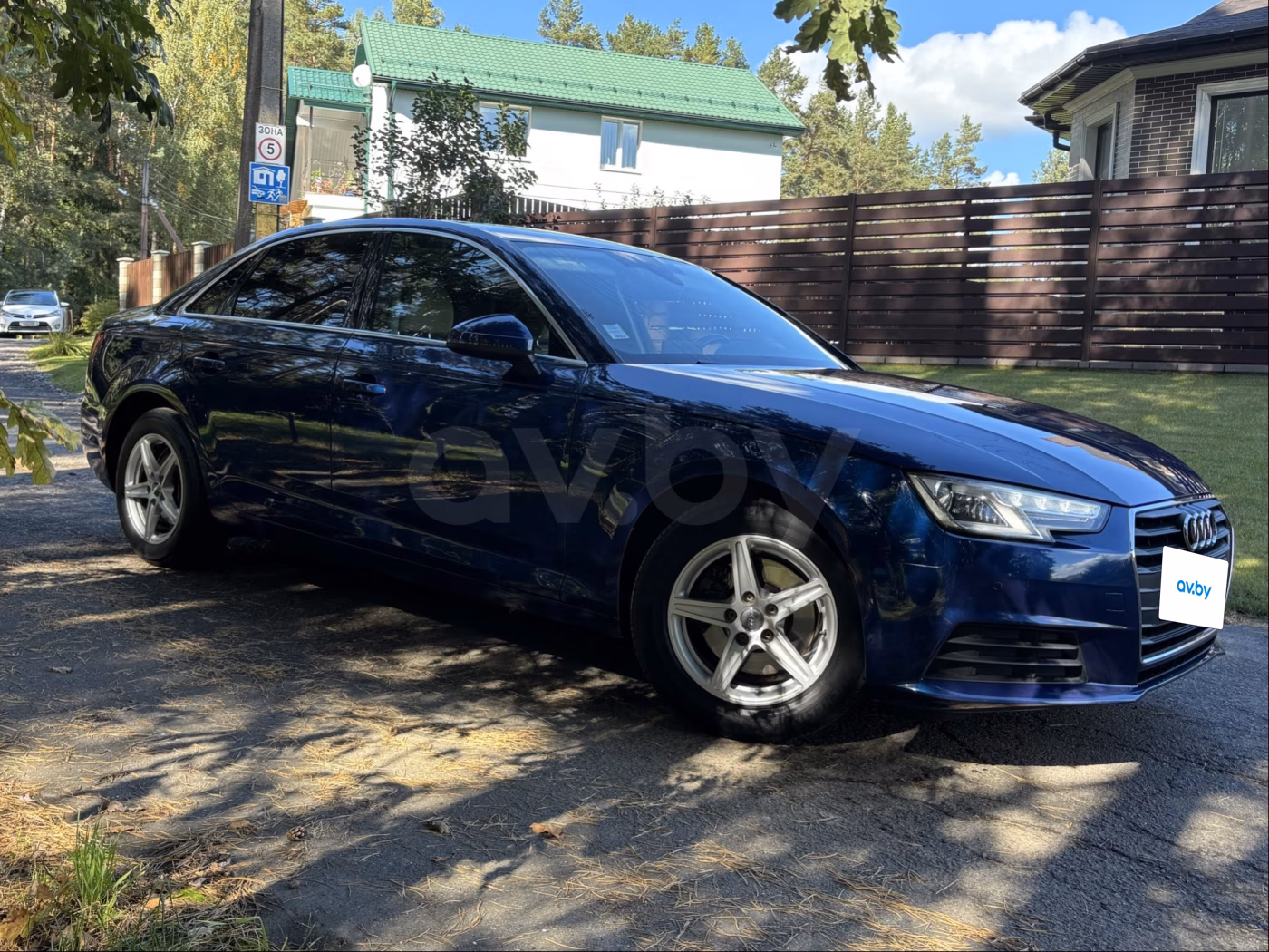 Audi A4 фото 3