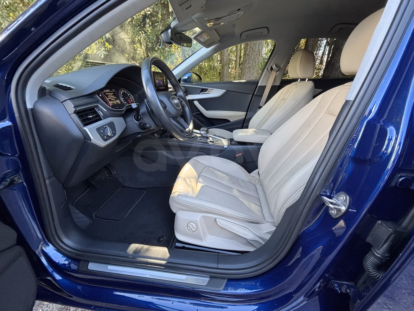 Audi A4 фото 14