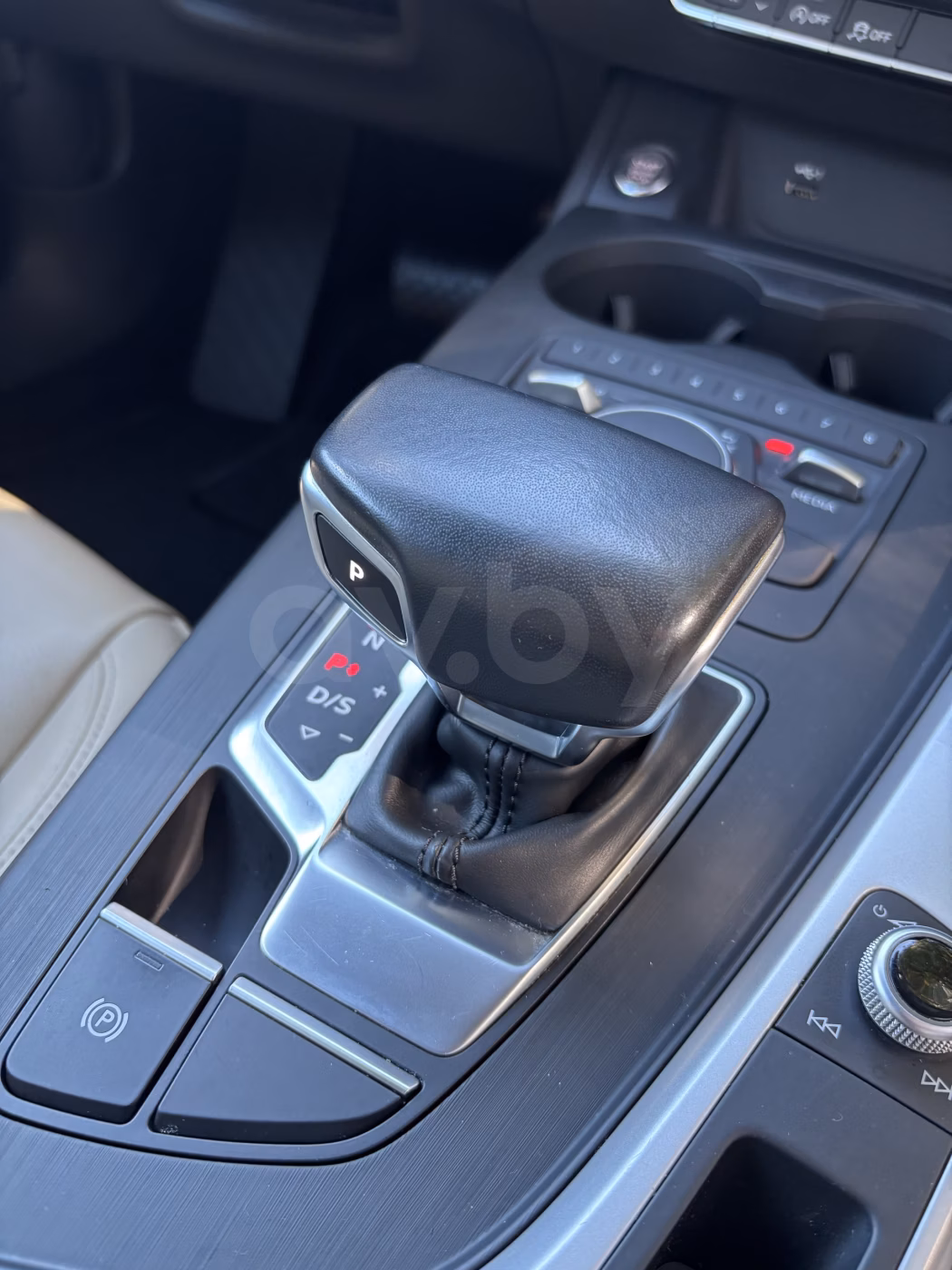 Audi A4 фото 22