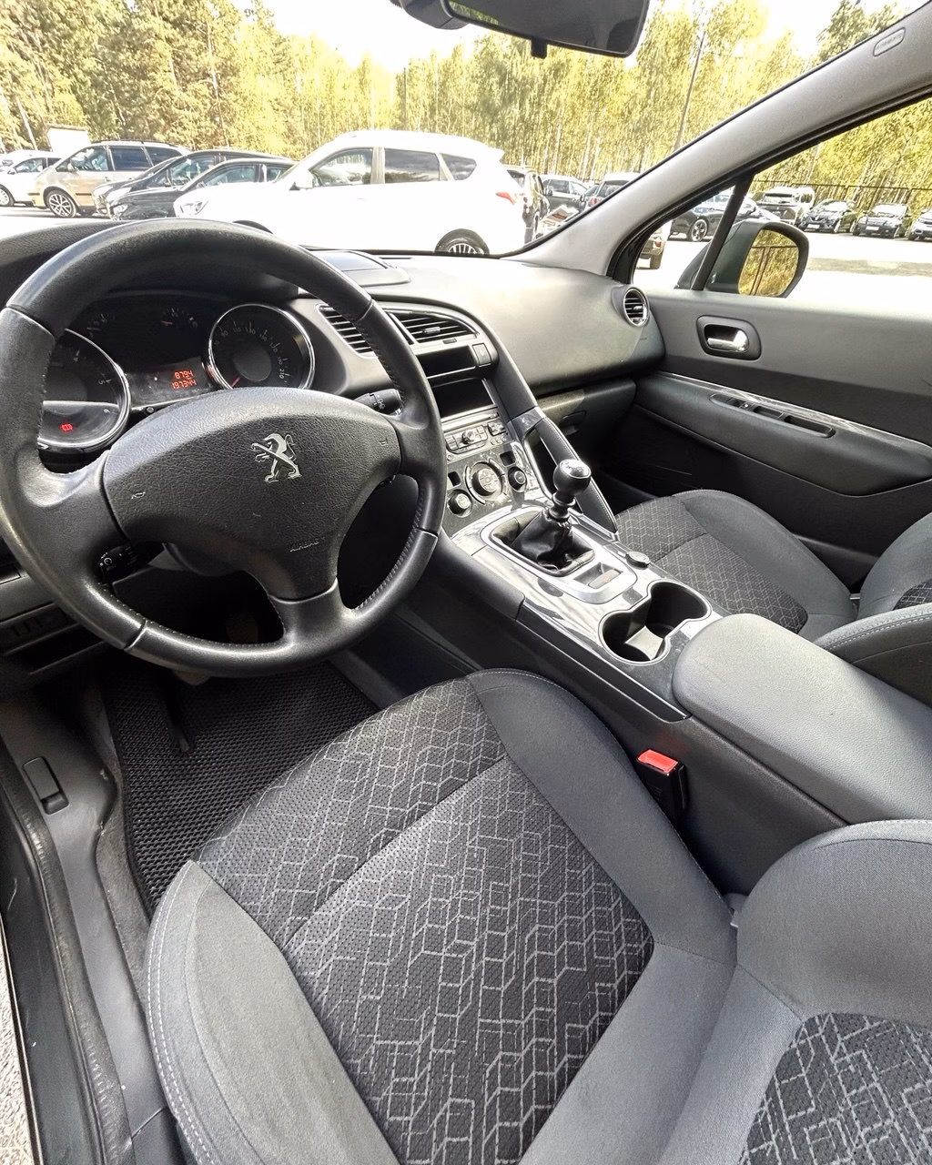 Peugeot 3008 фото 9