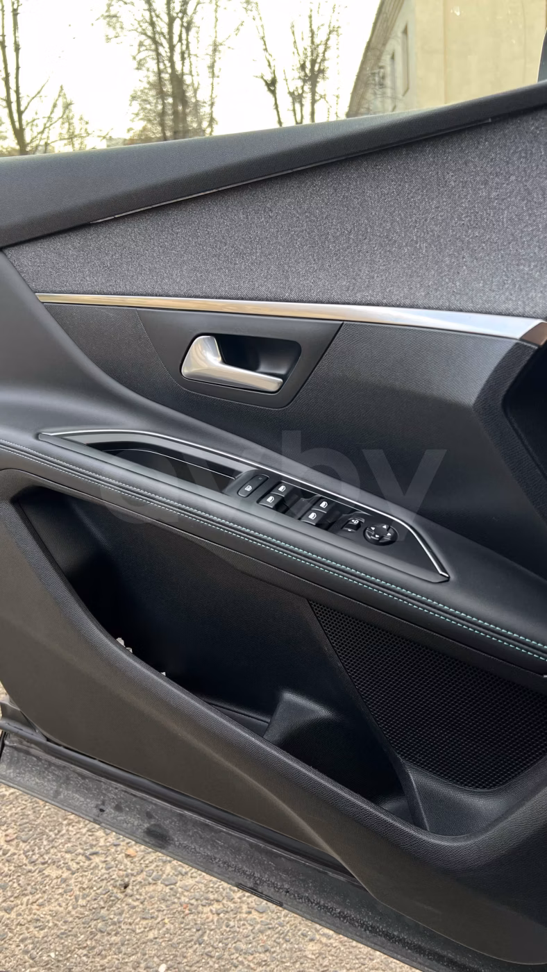 Peugeot 5008 фото 19