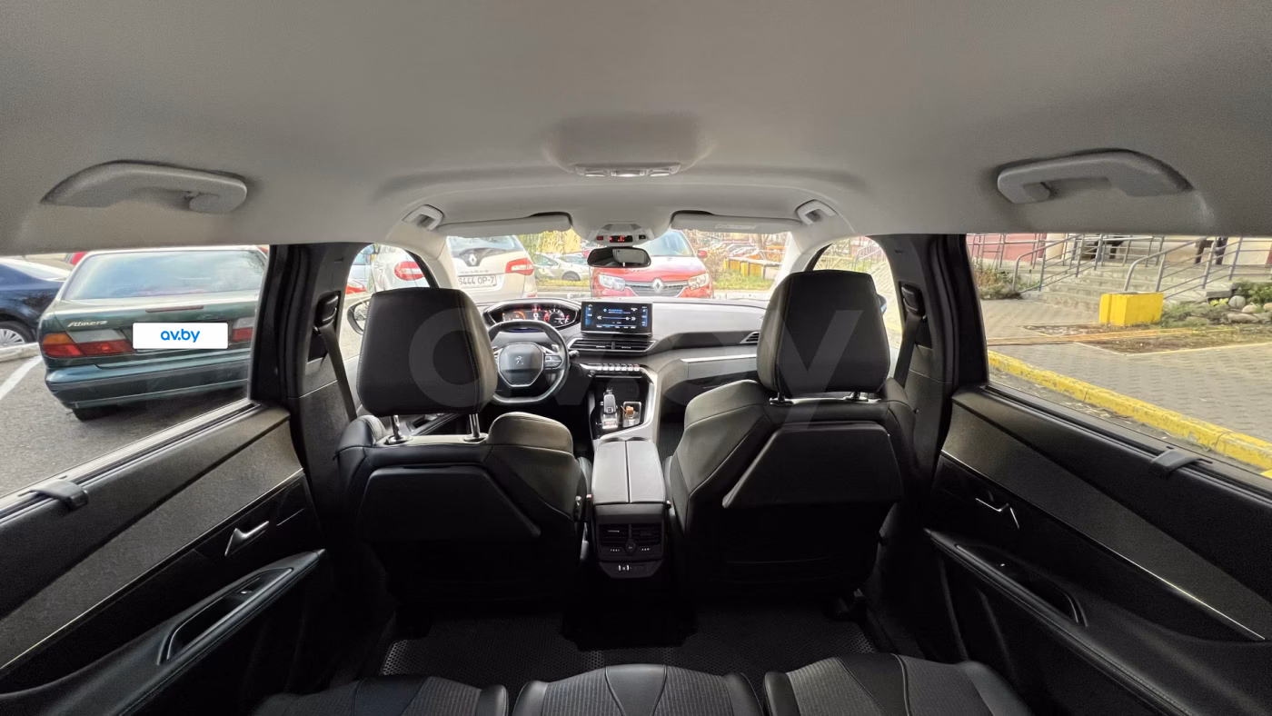 Peugeot 5008 фото 16