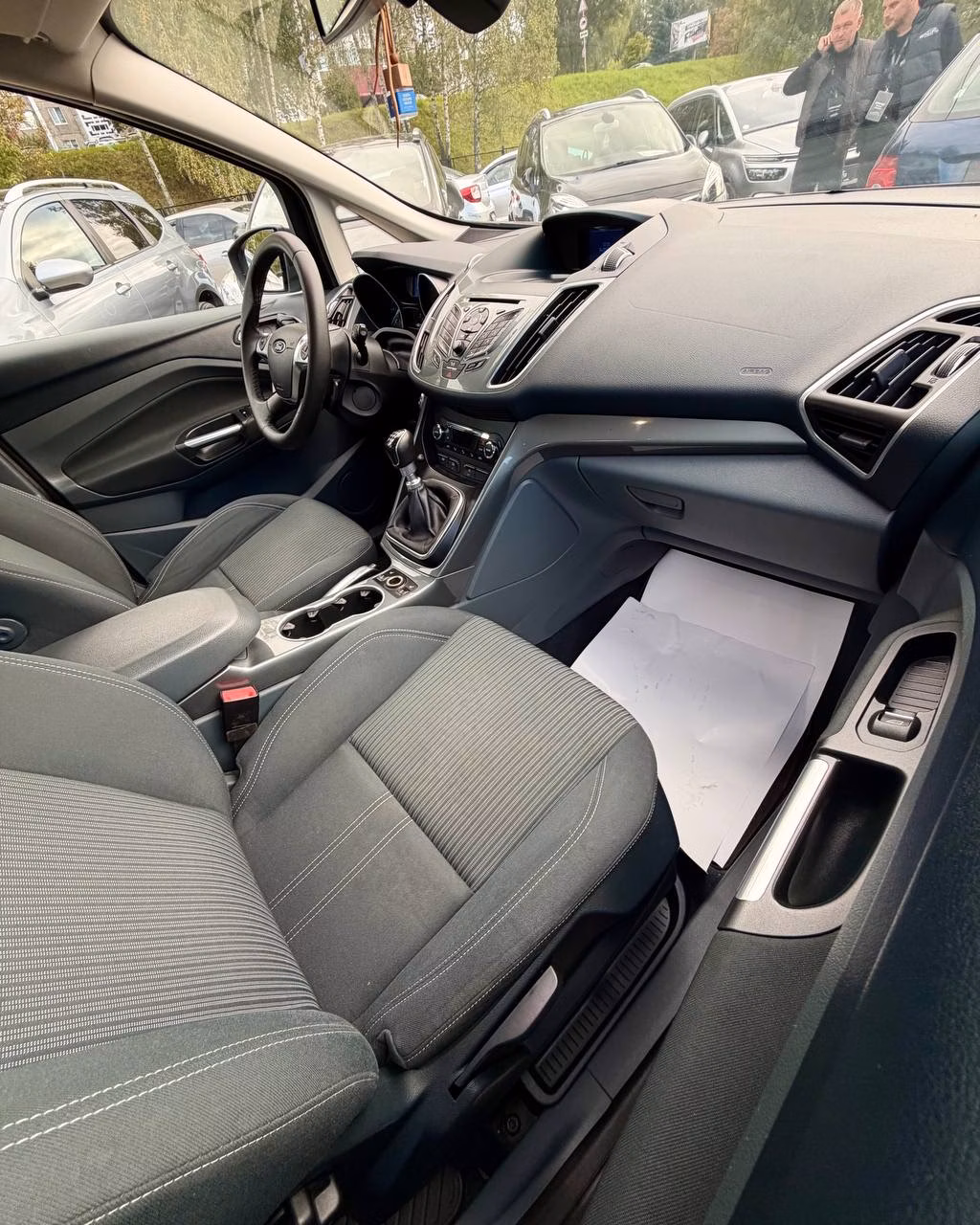 Ford C-MAX фото 11