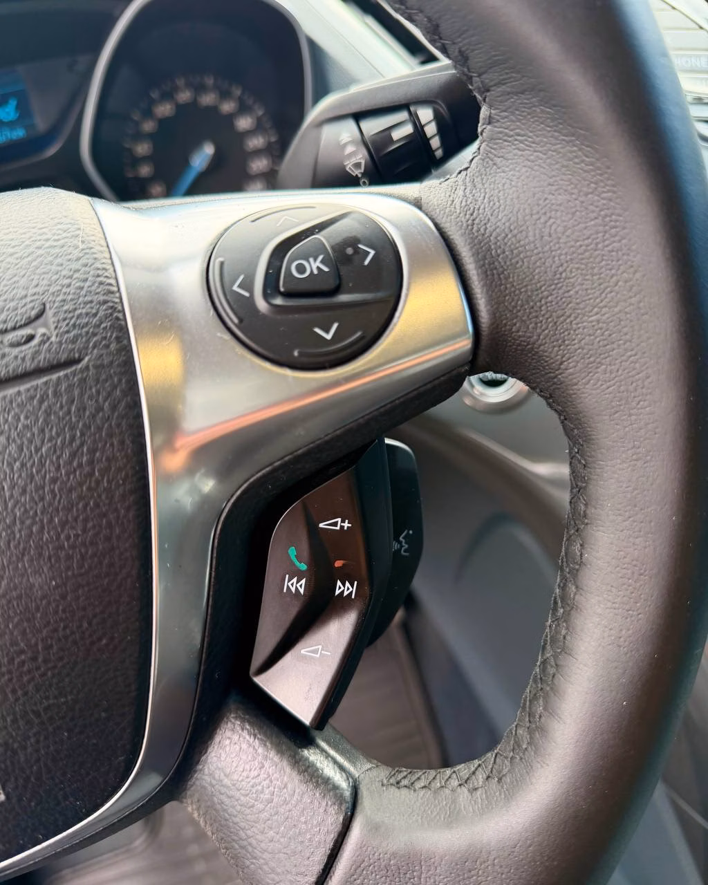 Ford C-MAX фото 16