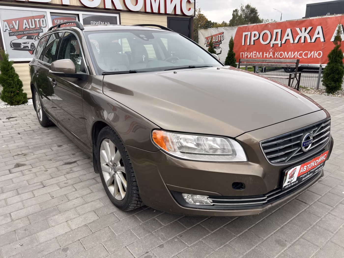 Volvo V70 фото 2