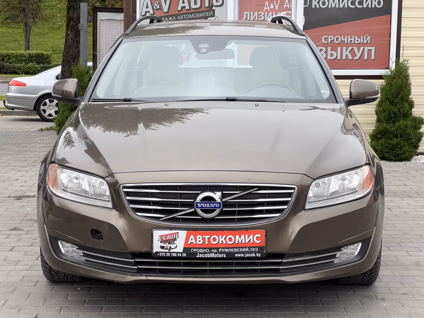 Volvo V70 фото 7