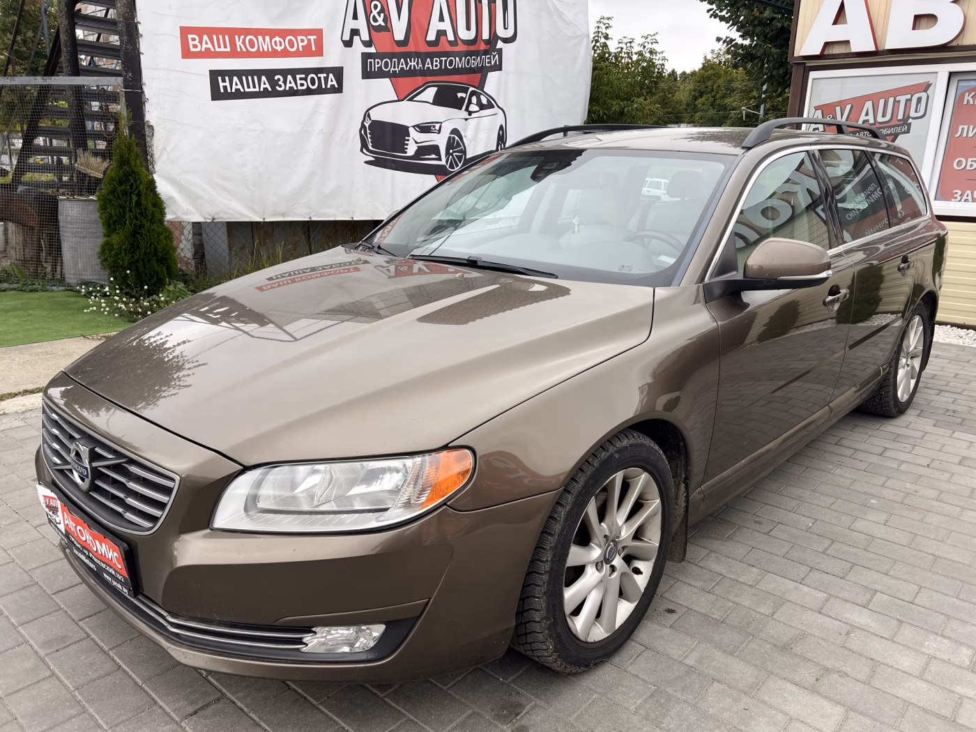 Volvo V70 фото 9