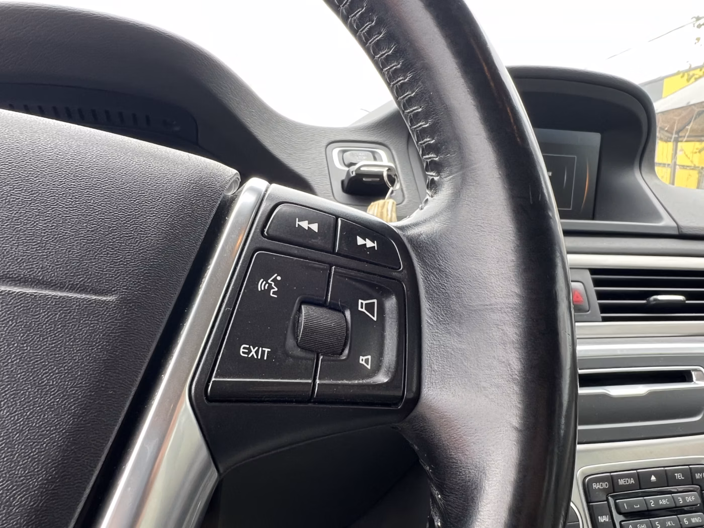 Volvo V70 фото 19
