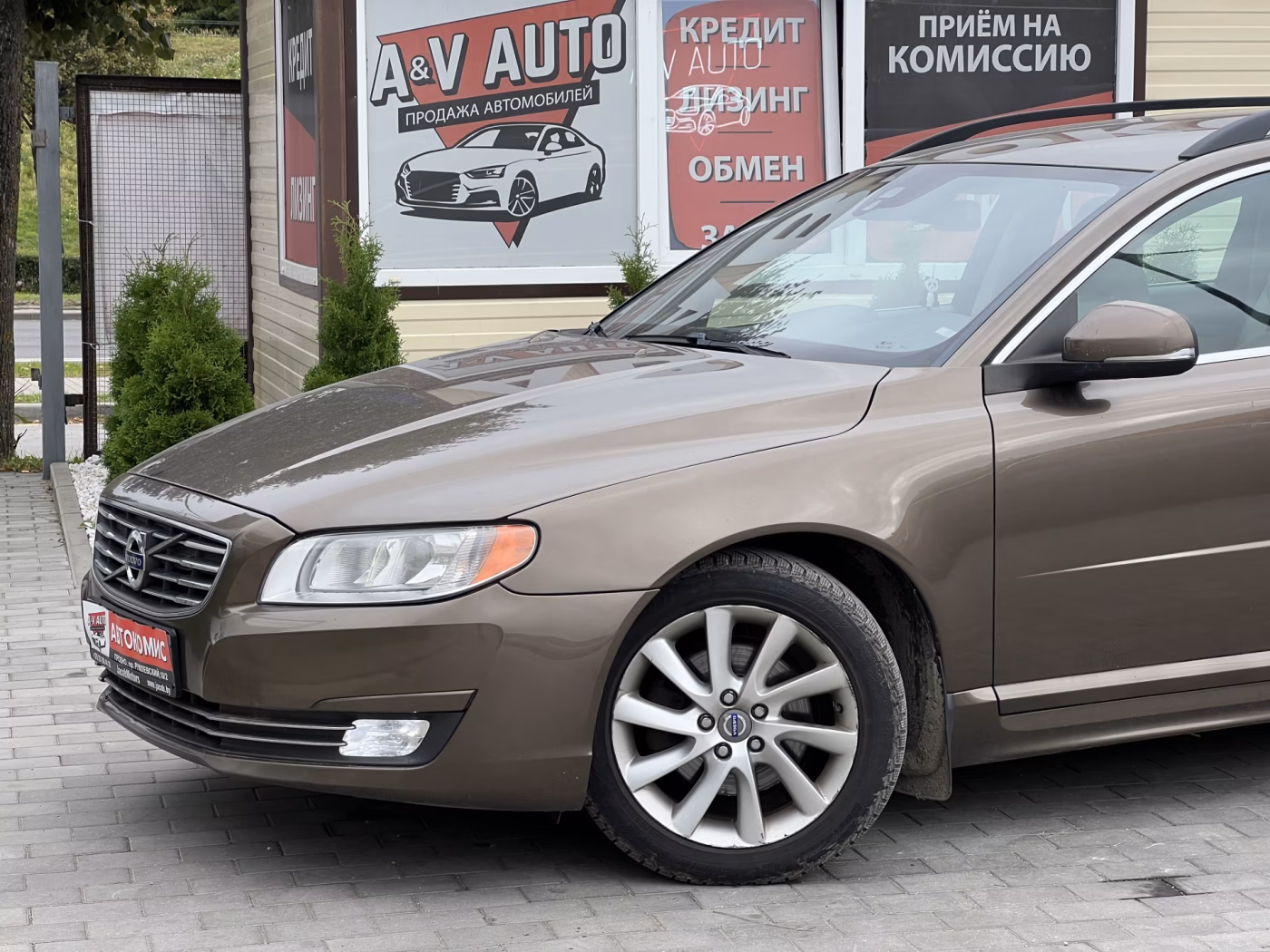 Volvo V70 фото 27