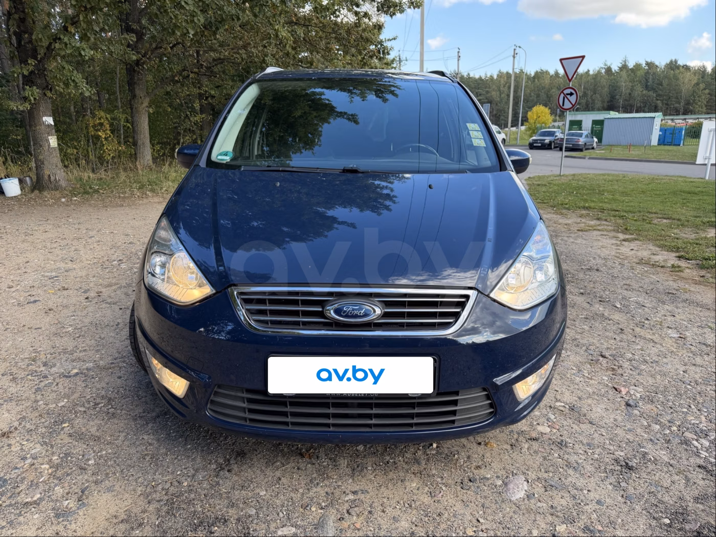 Ford Galaxy фото 8