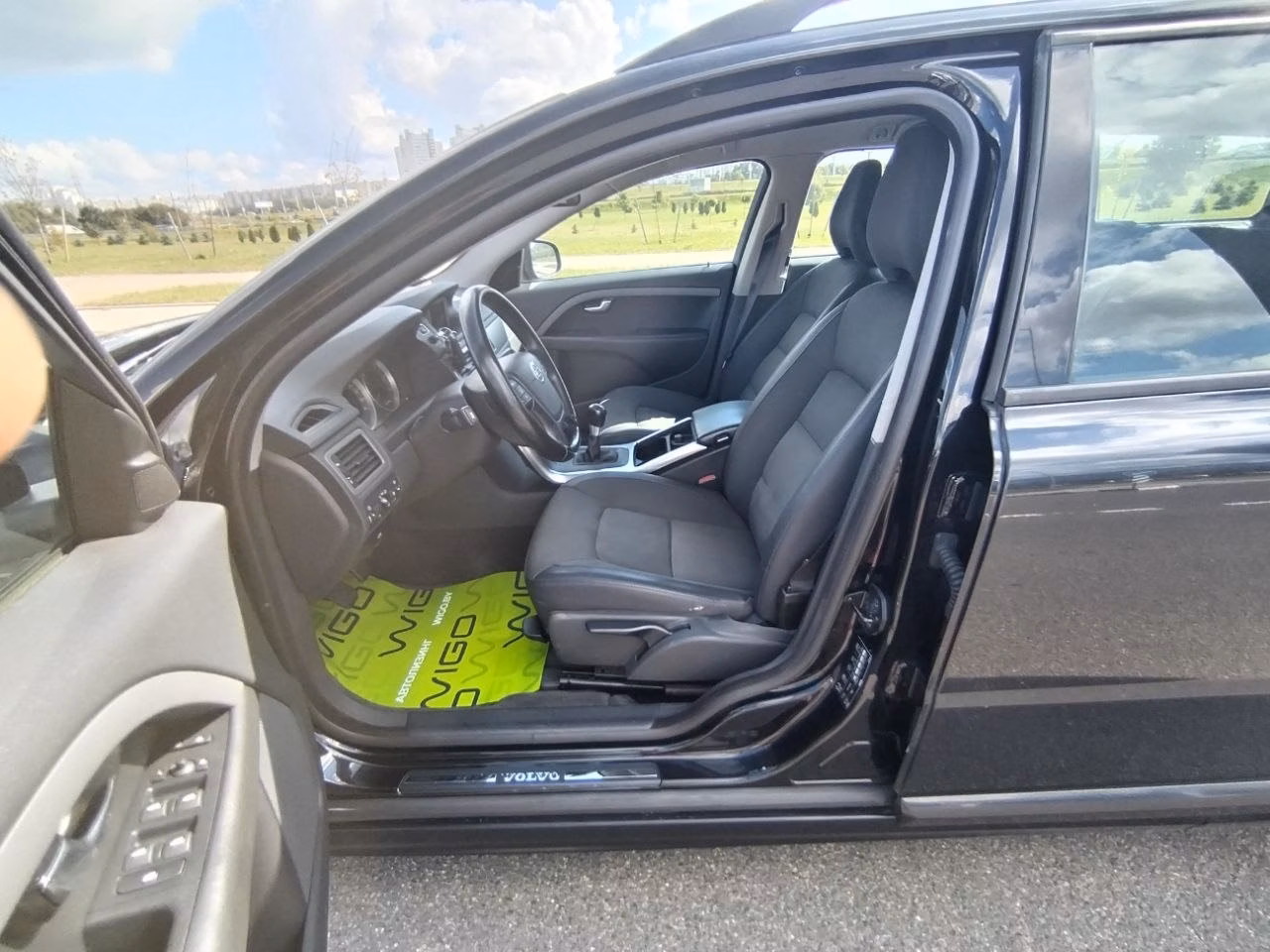Volvo V70 фото 15