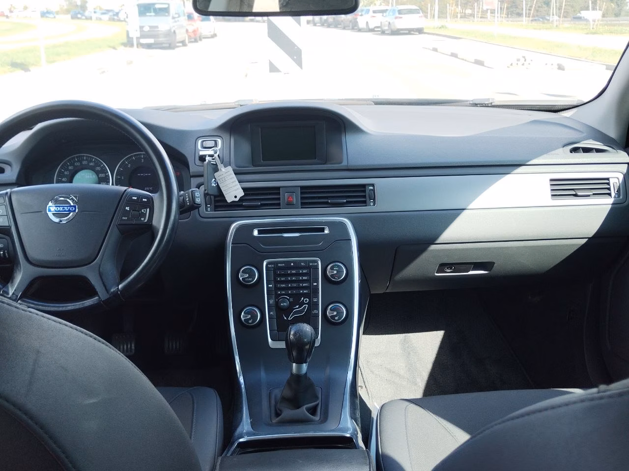 Volvo V70 фото 22