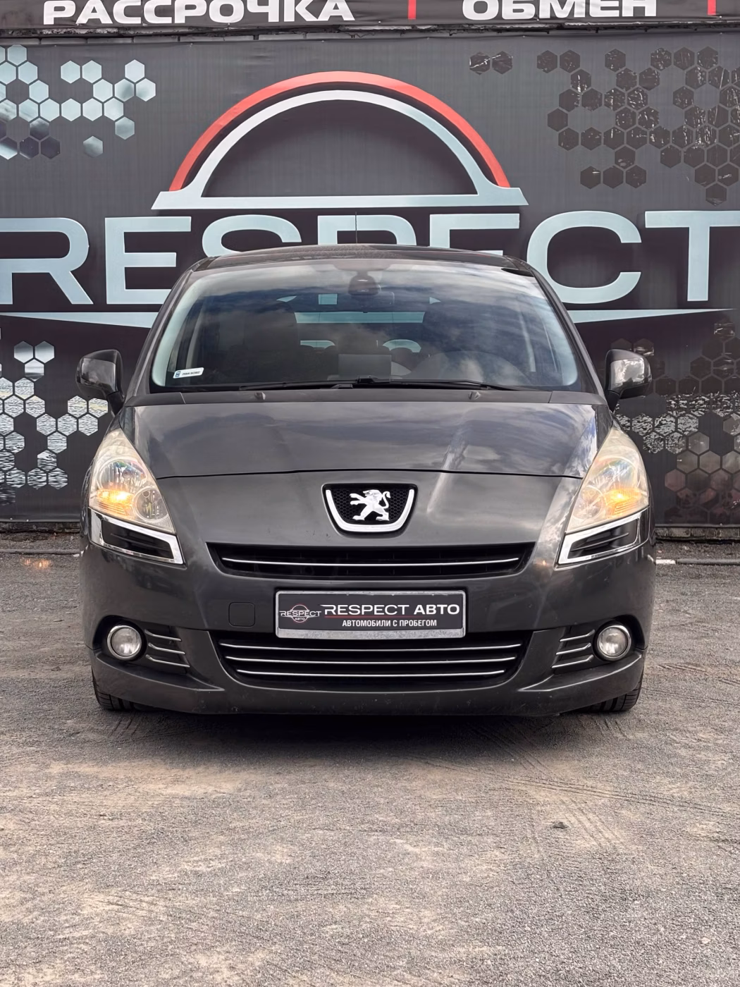 Peugeot 5008 фото 2