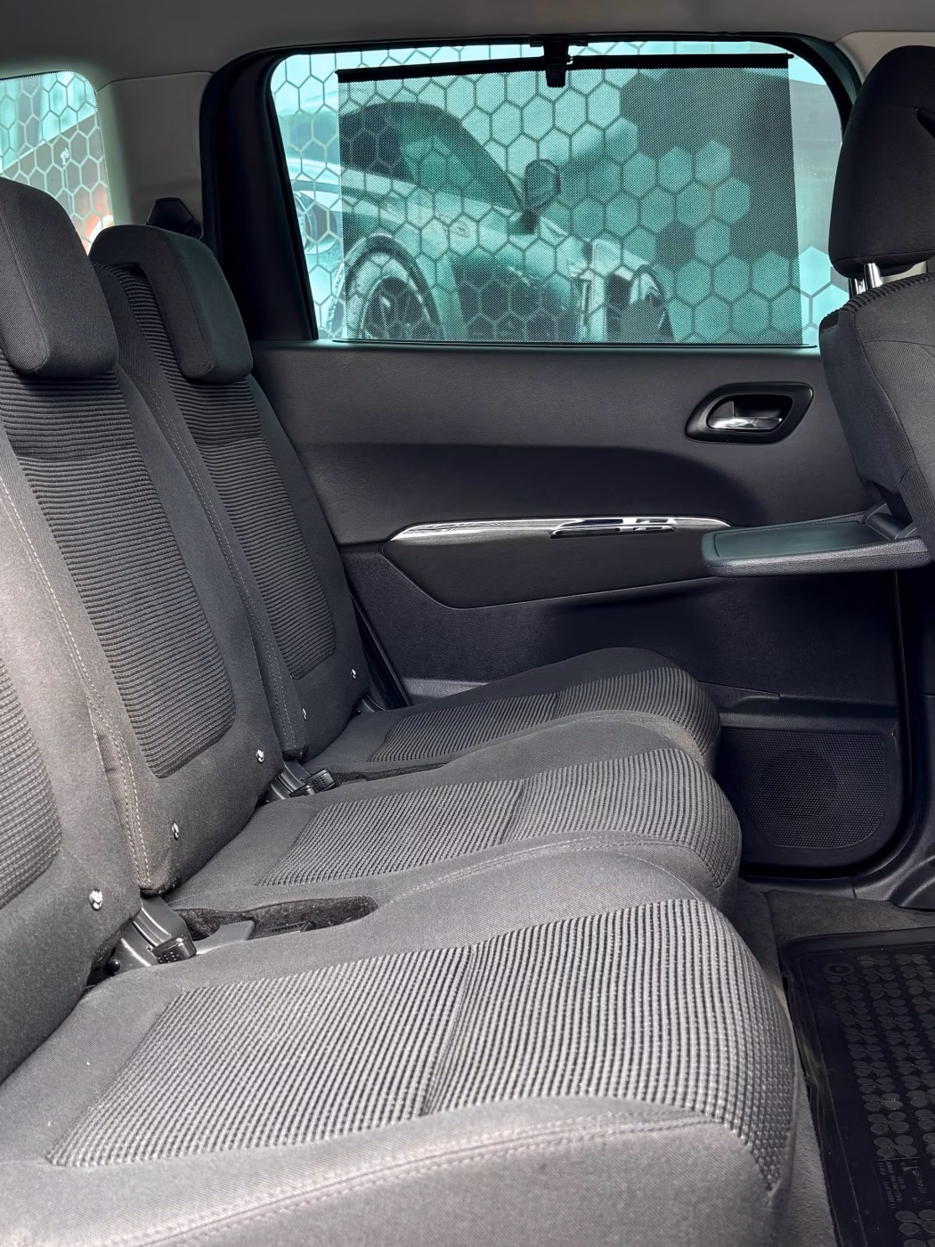 Peugeot 5008 фото 11