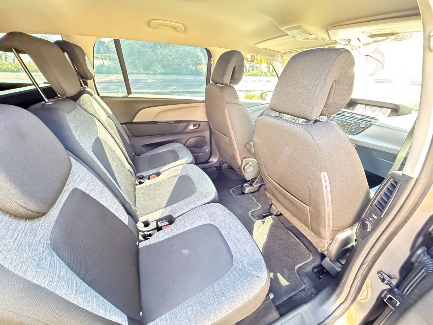 Citroen C4 Grand Spacetourer фото 10