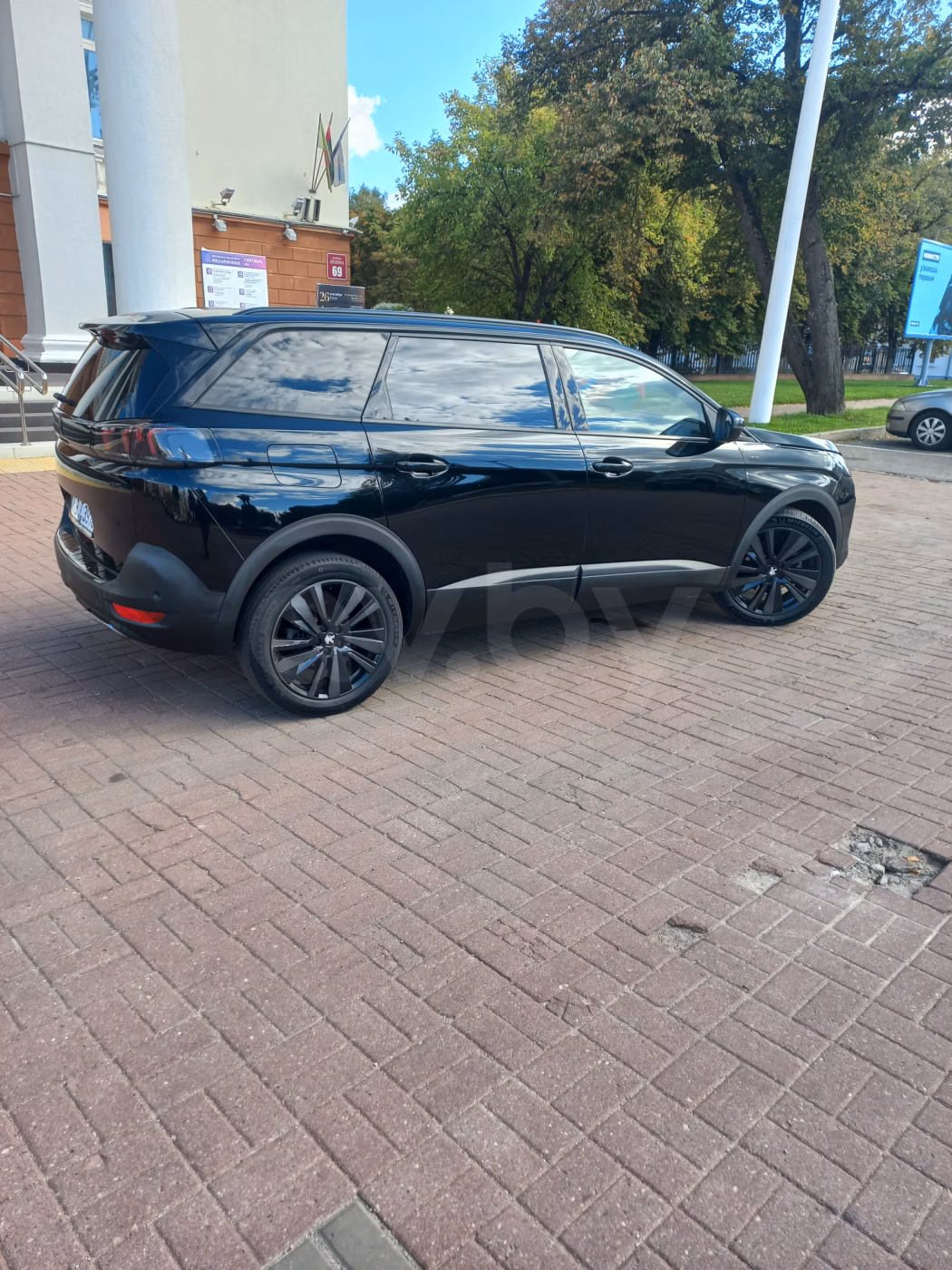 Peugeot 5008 фото 4