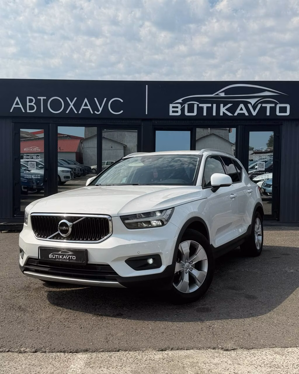 Volvo XC40 фото 3