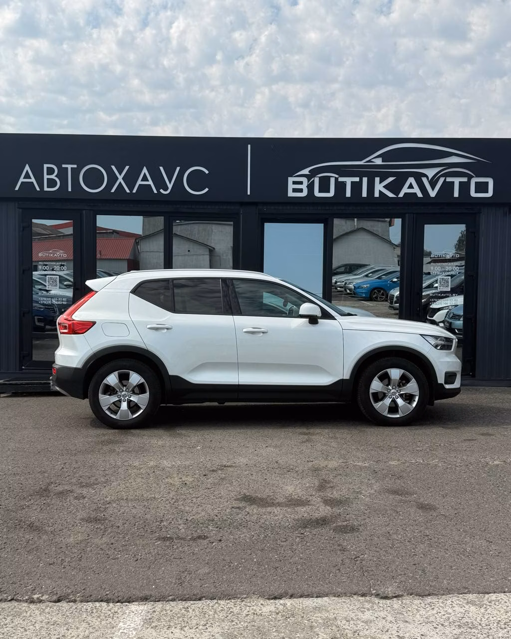 Volvo XC40 фото 8