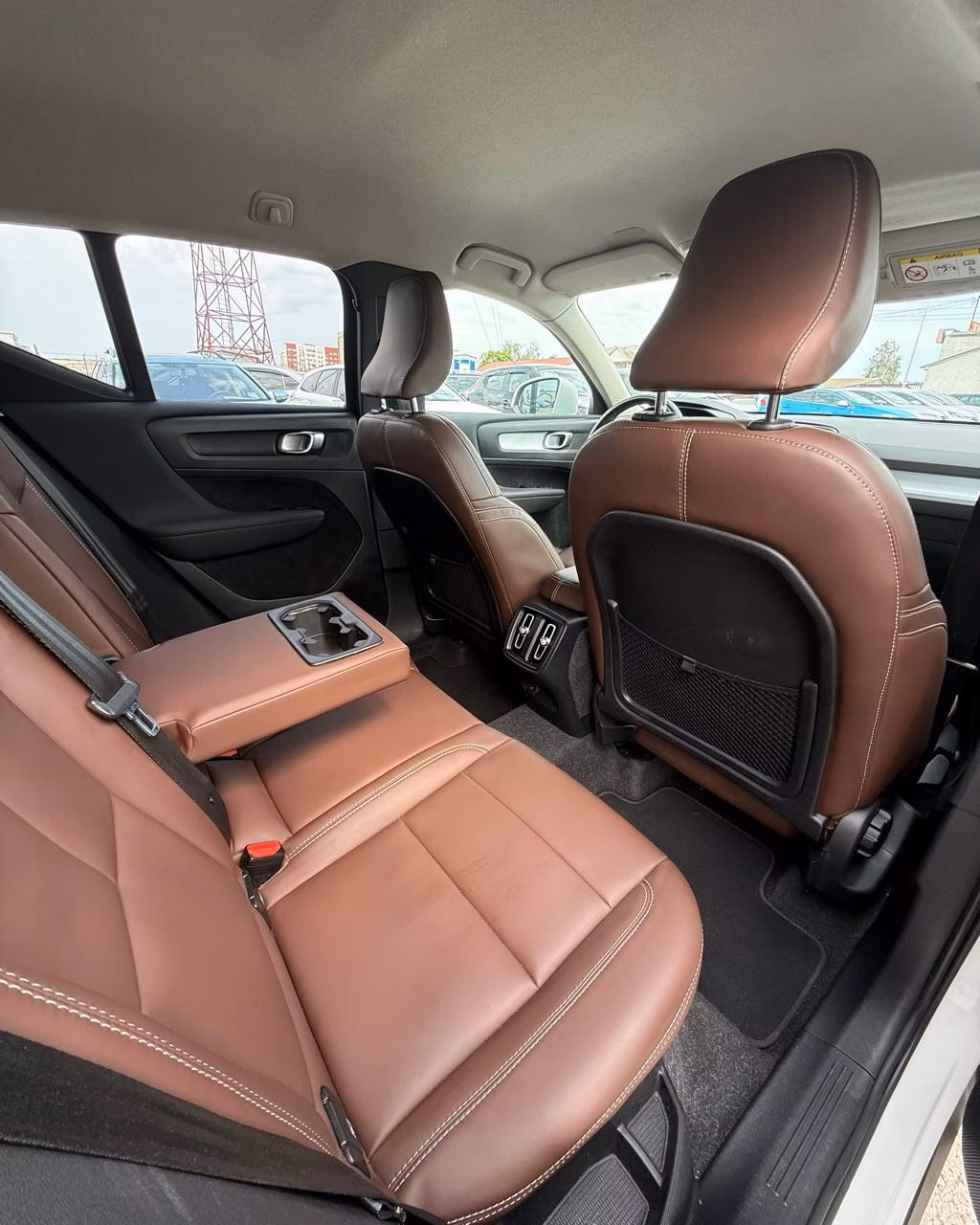 Volvo XC40 фото 13