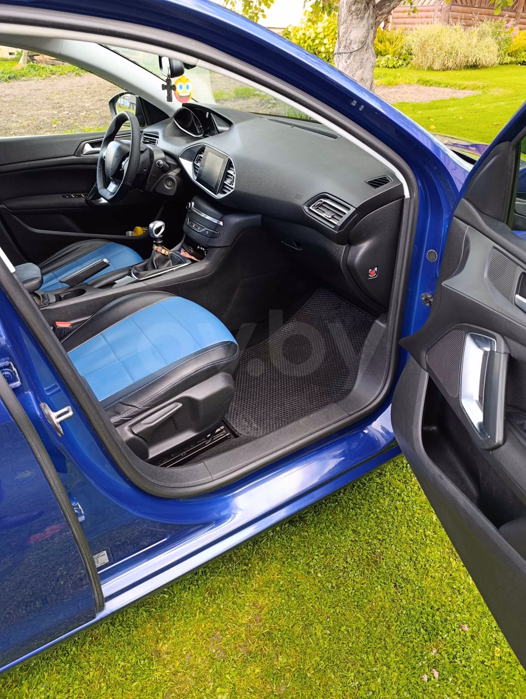 Peugeot 308 фото 11