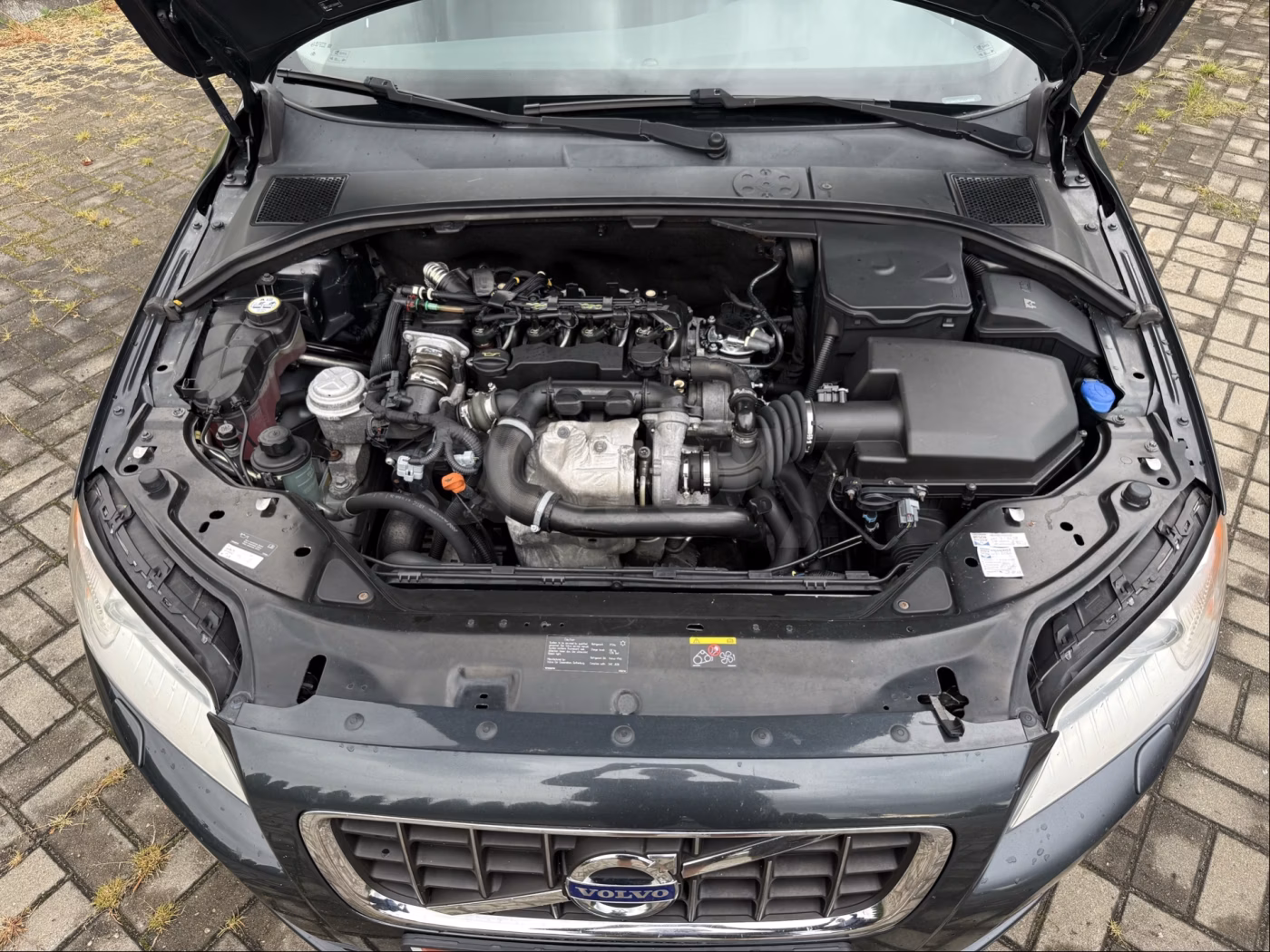 Volvo V70 фото 8