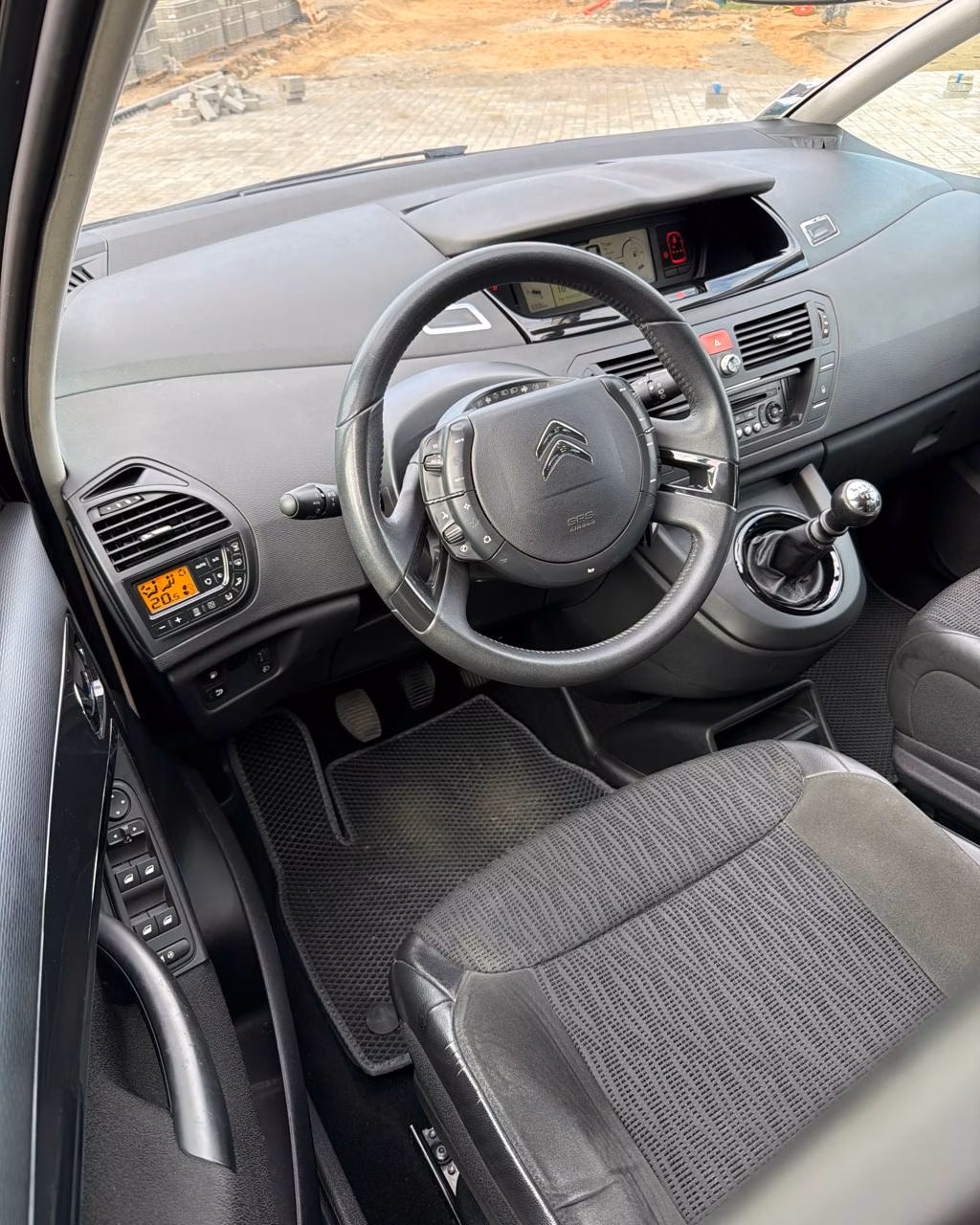 Citroen C4 Grand Picasso фото 10