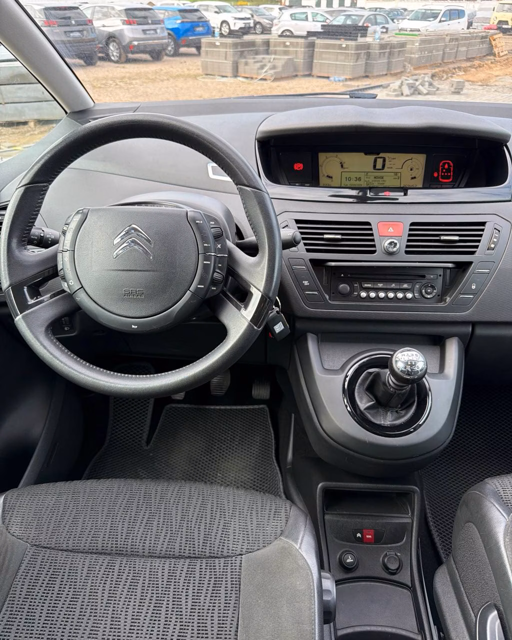 Citroen C4 Grand Picasso фото 12