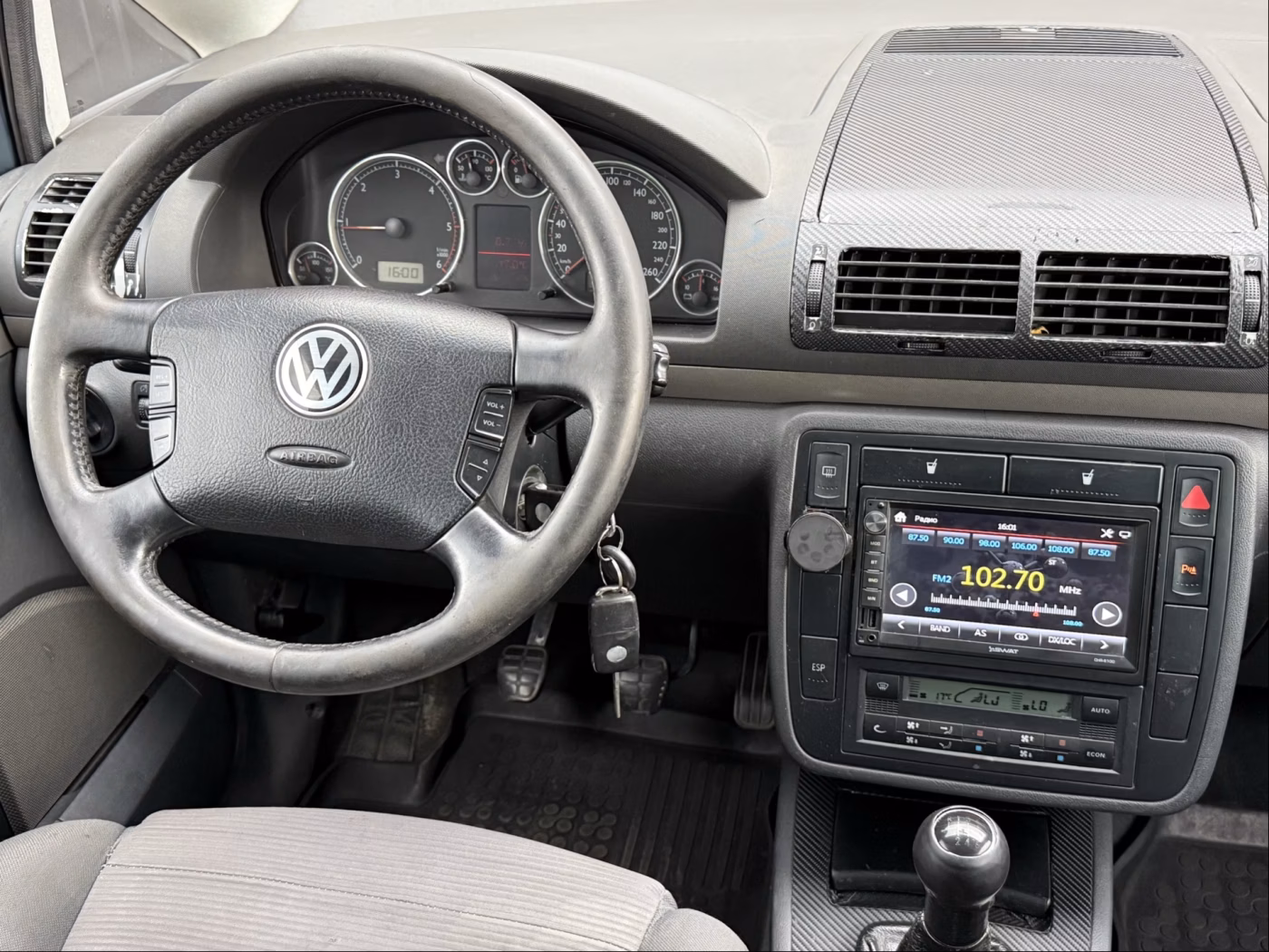 Volkswagen Sharan фото 11