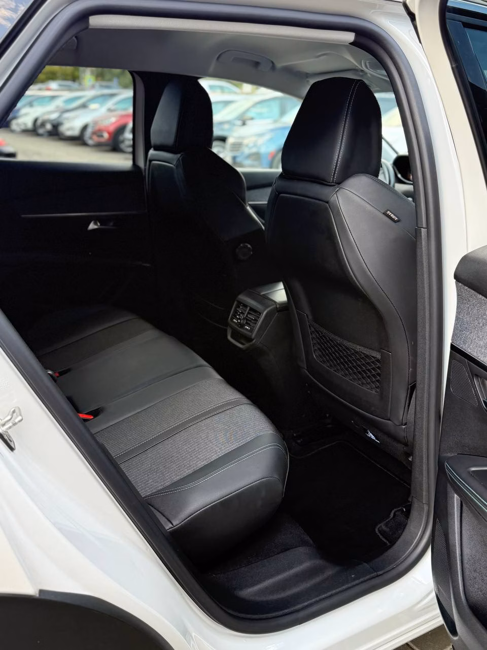Peugeot 3008 фото 12