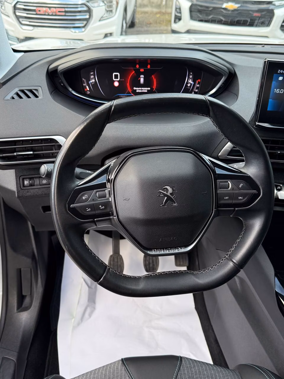 Peugeot 3008 фото 15