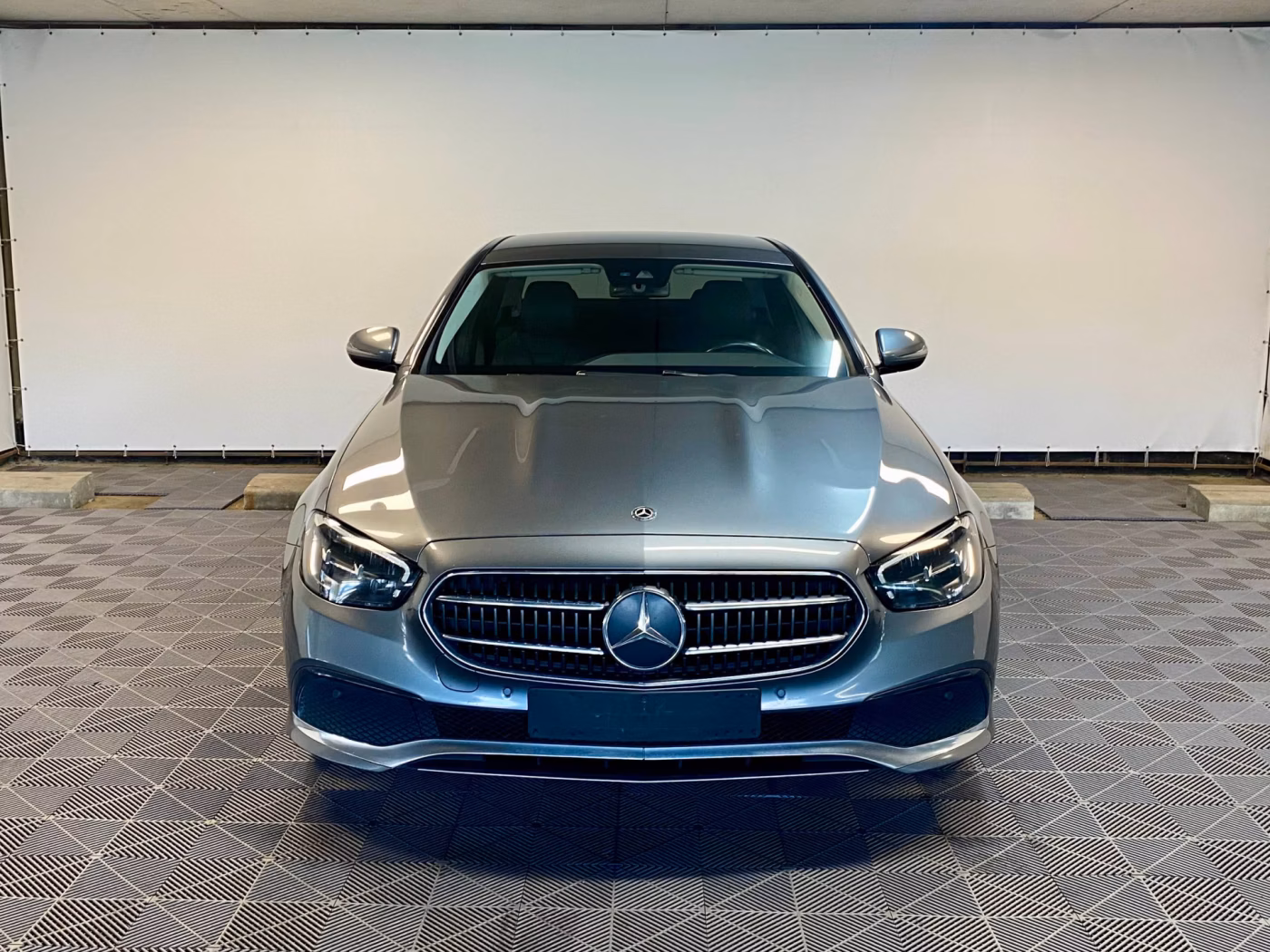 Mercedes-Benz E-Класс фото 2