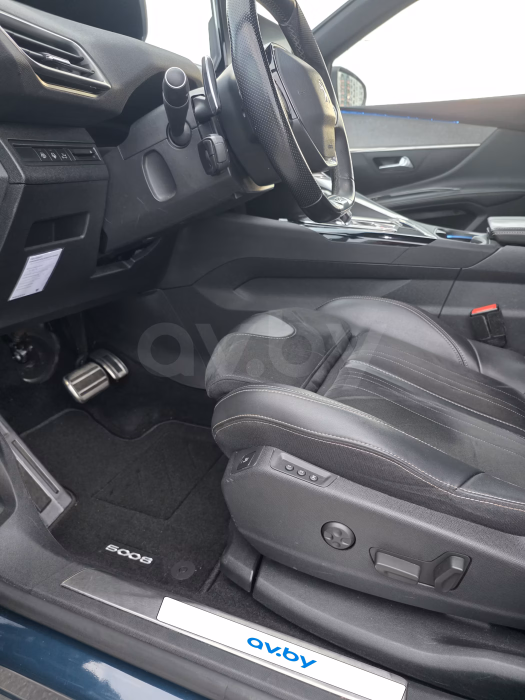 Peugeot 5008 фото 18