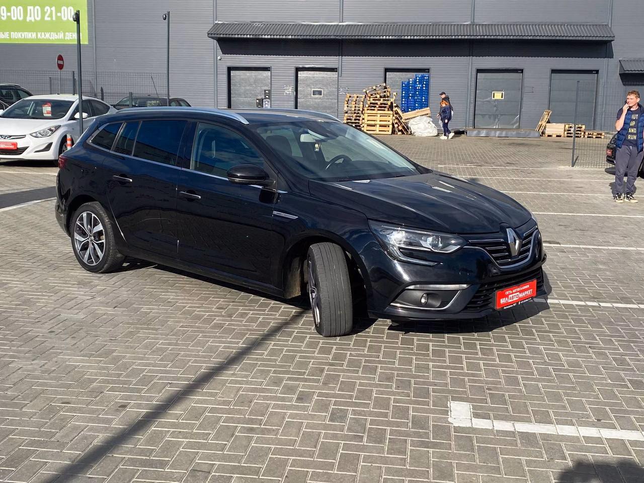 Renault Megane фото 3
