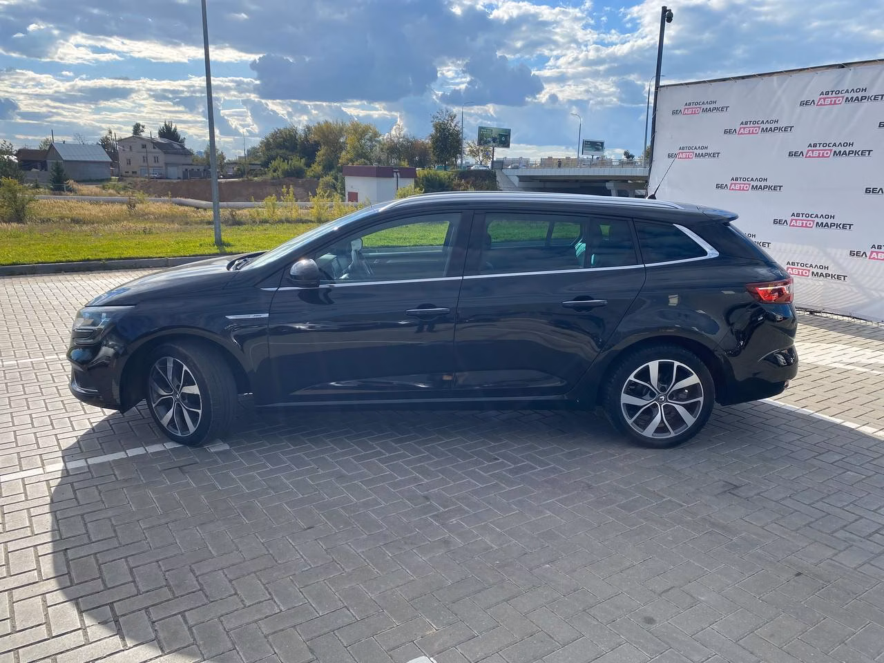 Renault Megane фото 8