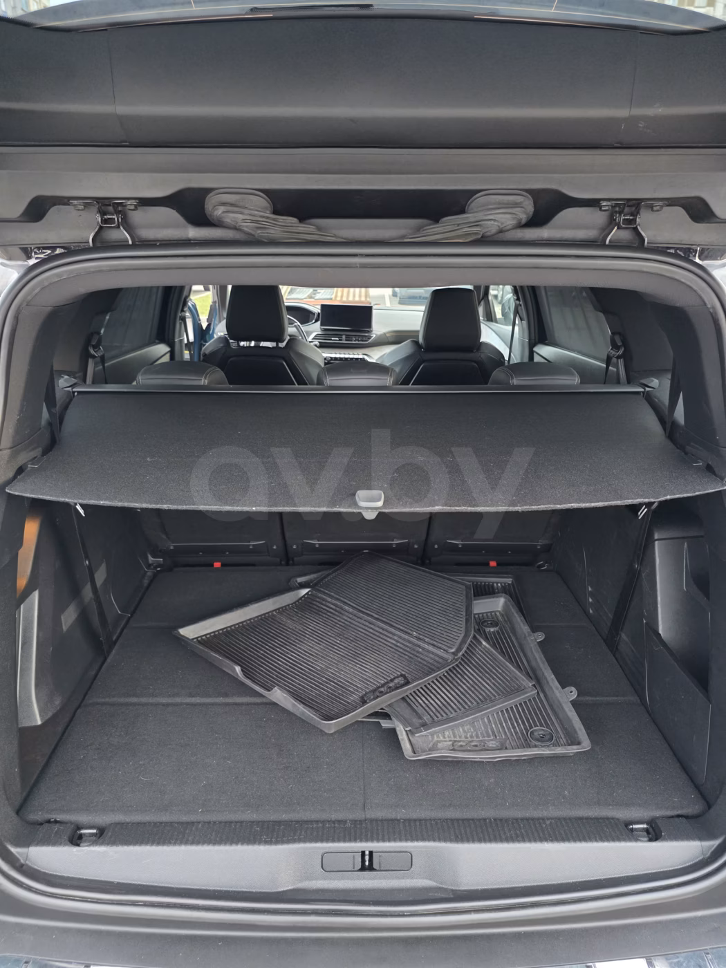 Peugeot 5008 фото 30