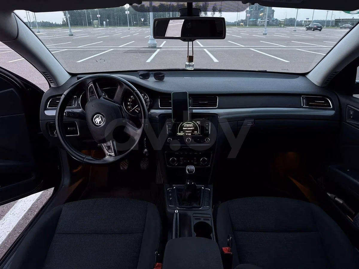 Skoda Superb фото 6
