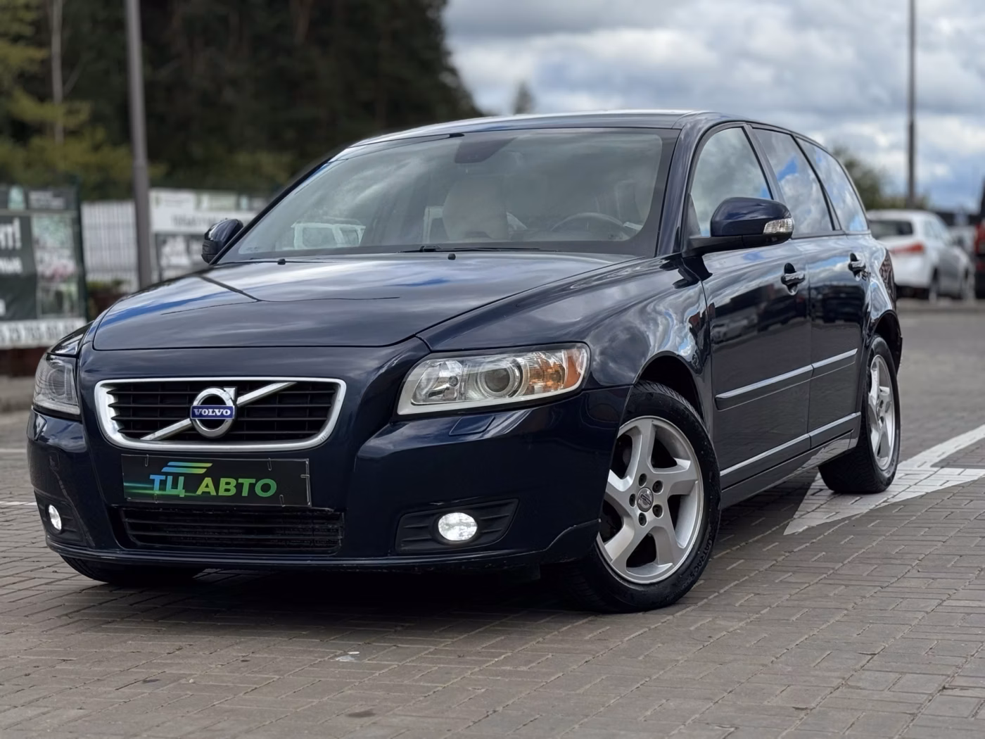 Volvo V50 фото 5