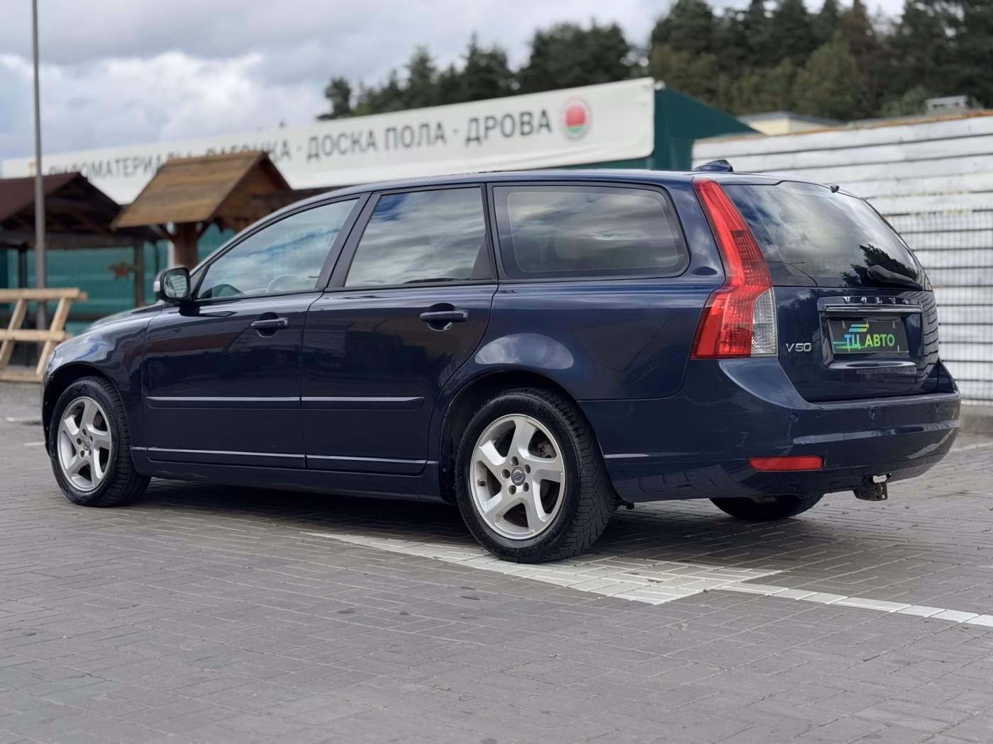 Volvo V50 фото 8
