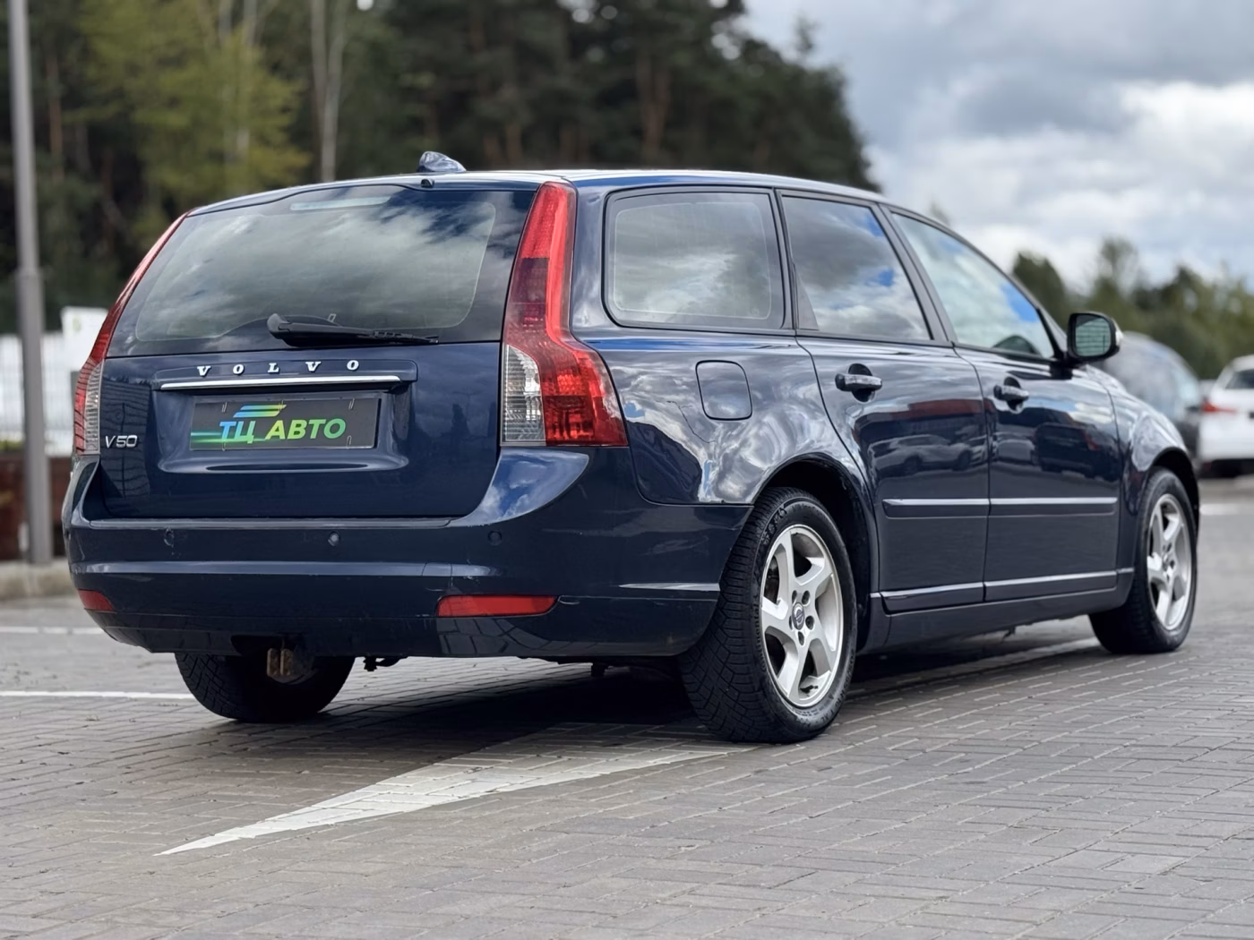Volvo V50 фото 10