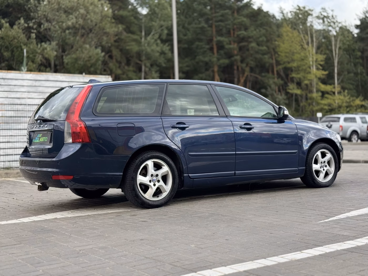 Volvo V50 фото 11