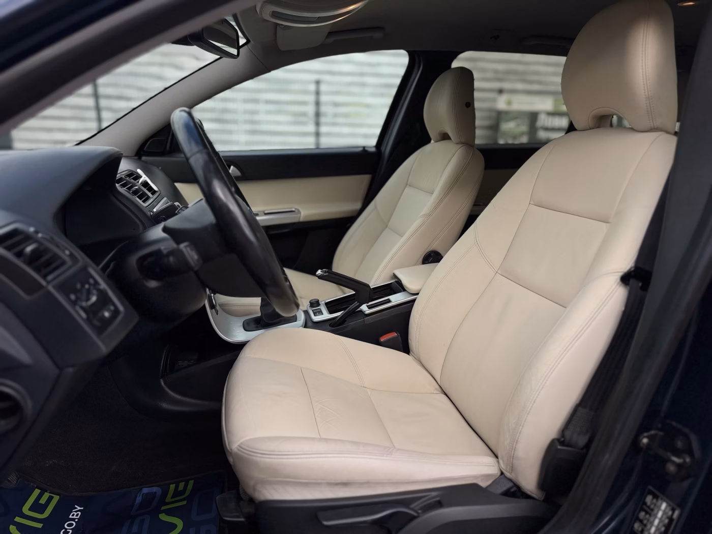 Volvo V50 фото 22