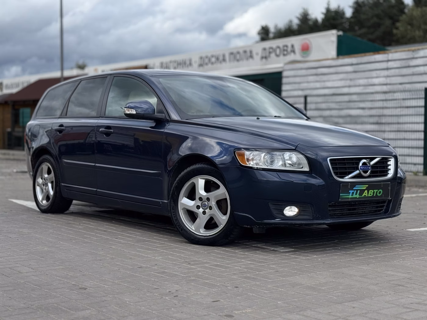 Volvo V50 фото 3