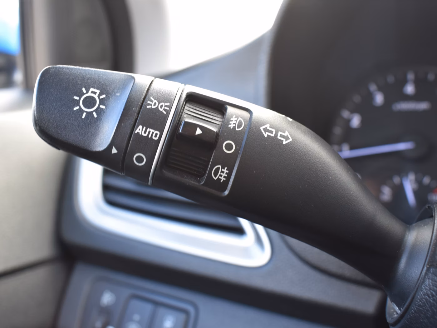 Hyundai Accent фото 19